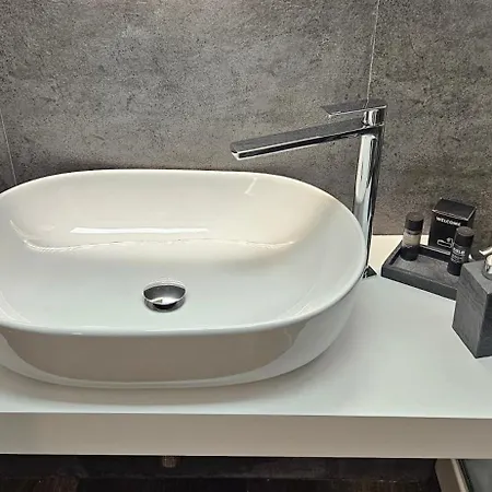 Alveari E Nidi 3* أَميليا