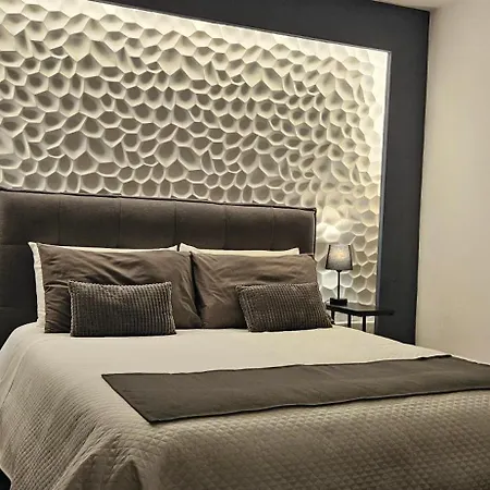 Konukevi Alveari E Nidi